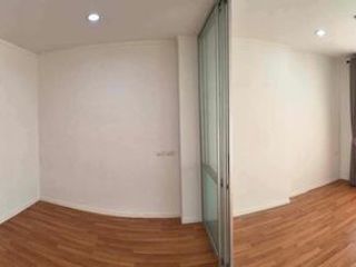 For sale 1 bed condo in Huai Khwang, Bangkok