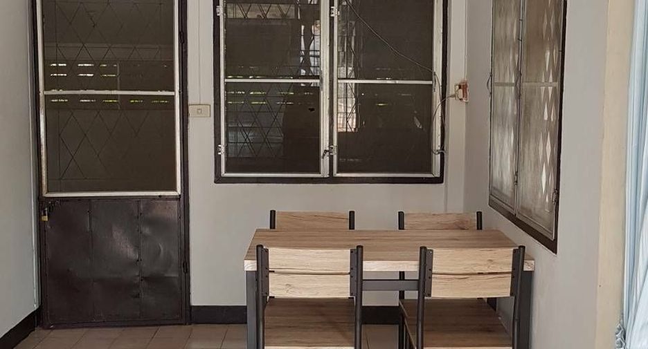 For sale 2 bedrooms house in Mueang Phitsanulok, Phitsanulok
