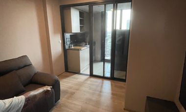 For sale 1 bed condo in Khlong Toei, Bangkok