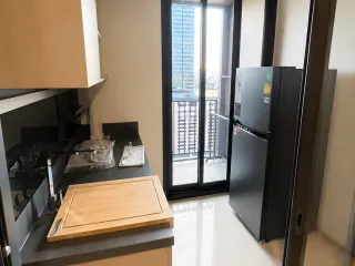 Продажа 1 кровать кондо в Кхлонг Тоеи, Бангкок