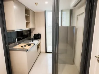 Продажа 1 кровать кондо в Кхлонг Тоеи, Бангкок