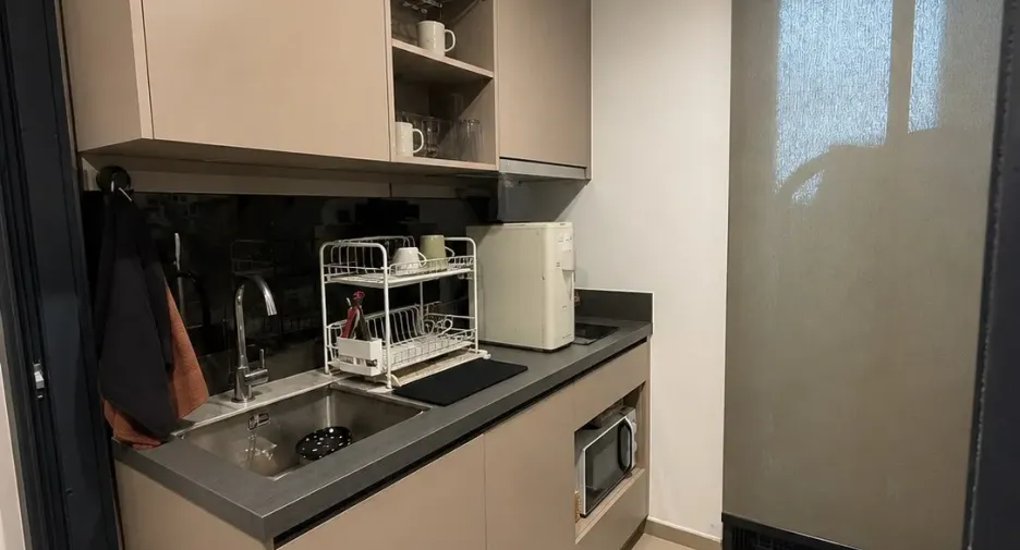 Wohnung zum Kauf mit 1 Zimmer in Khlong Toei, Bangkok