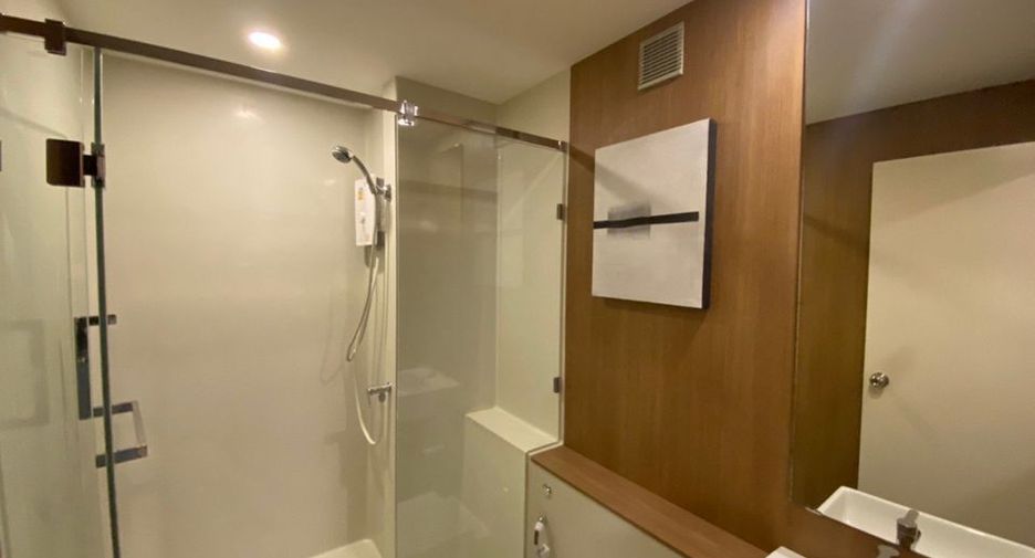For sale 1 Beds condo in Sathon, Bangkok