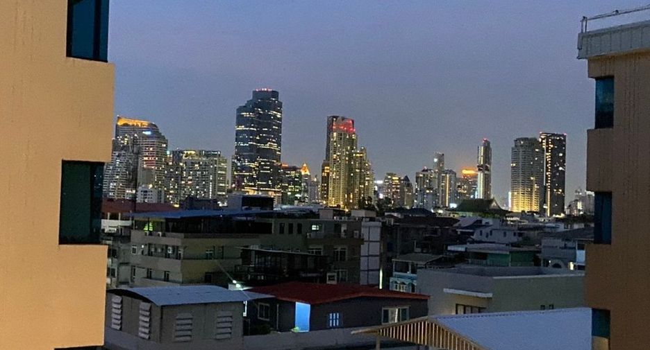 For sale 1 Beds condo in Sathon, Bangkok