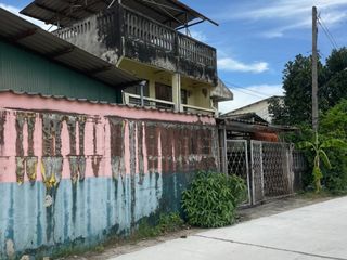 For sale 3 bedrooms house in Mueang Nakhon Si Thammarat, Nakhon Si Thammarat