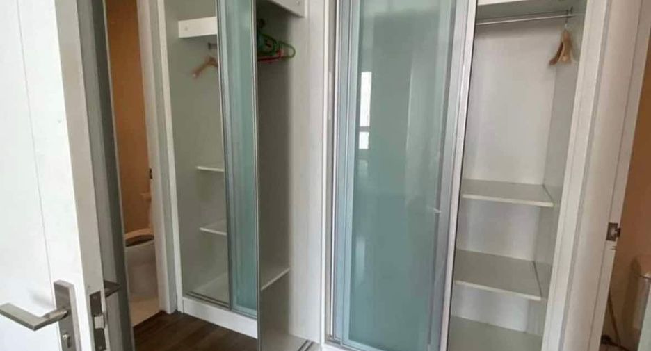 For sale 2 bedrooms condo in Khlong Toei, Bangkok