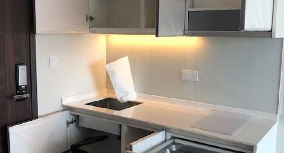For sale 1 bed condo in Watthana, Bangkok
