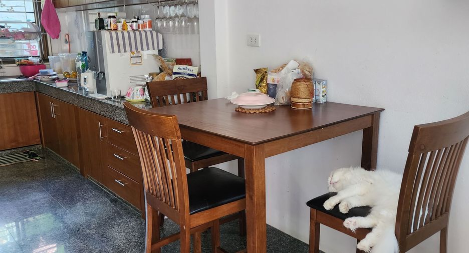 À vendre 6 chambres maison à Mueang Khon Kaen, Khon Kaen
