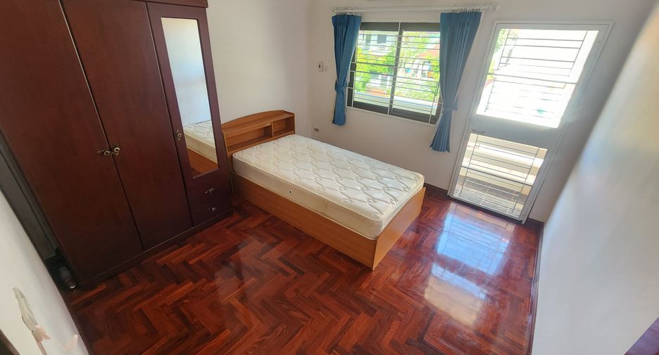 À vendre 6 chambres maison à Mueang Khon Kaen, Khon Kaen