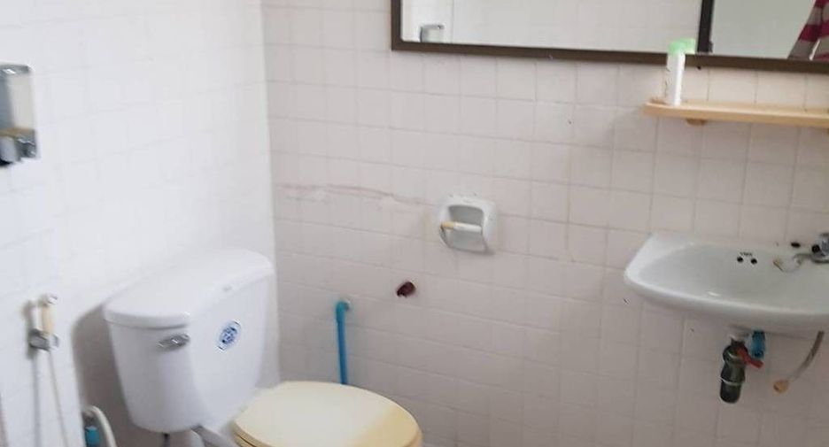 À vendre 2 chambres maison à Krathum Baen, Samut Sakhon