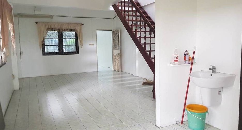 À vendre 2 chambres maison à Krathum Baen, Samut Sakhon