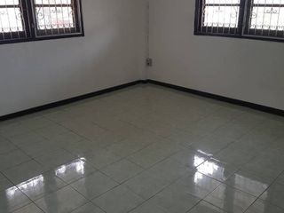 À vendre 2 chambres maison à Krathum Baen, Samut Sakhon