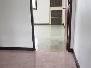 À vendre 2 chambres maison à Krathum Baen, Samut Sakhon