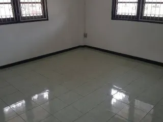 À vendre 2 chambres maison à Krathum Baen, Samut Sakhon
