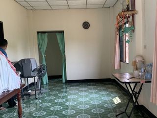 For sale 2 bedrooms townhouse in Mueang Phichit, Phichit