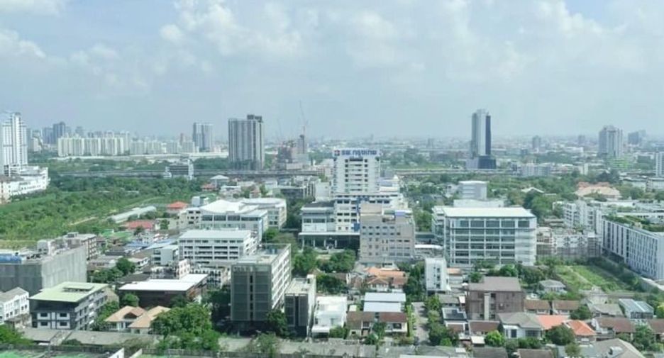 For sale 1 bed condo in Watthana, Bangkok
