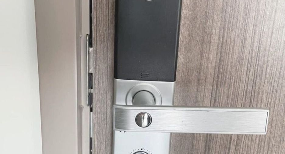 For sale 1 bed condo in Watthana, Bangkok