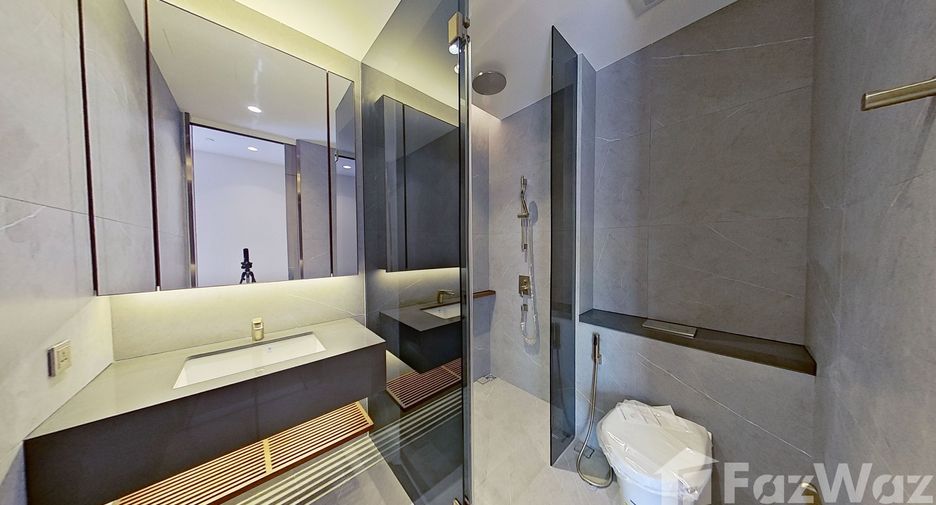 Condo en venta de 2 habitaciones en Khlong Toei, Bangkok