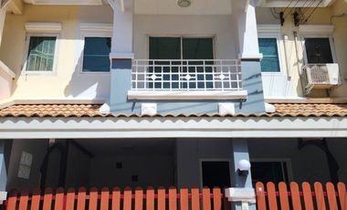 For sale 4 bedrooms townhouse in Bang Pa-in, Phra Nakhon Si Ayutthaya