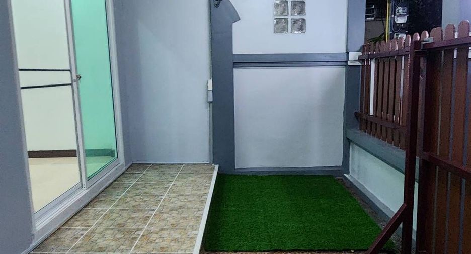 For sale 4 bedrooms townhouse in Bang Pa-in, Phra Nakhon Si Ayutthaya