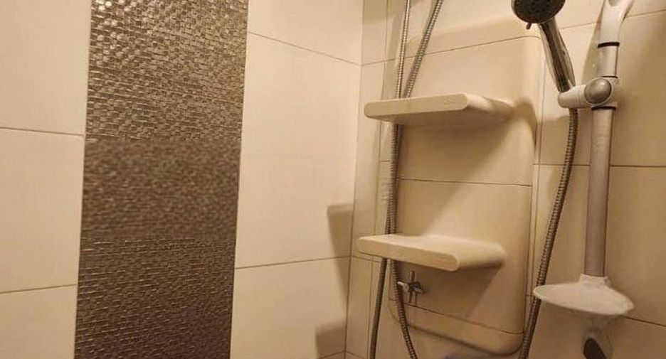 For sale 1 bed condo in Khlong Toei, Bangkok