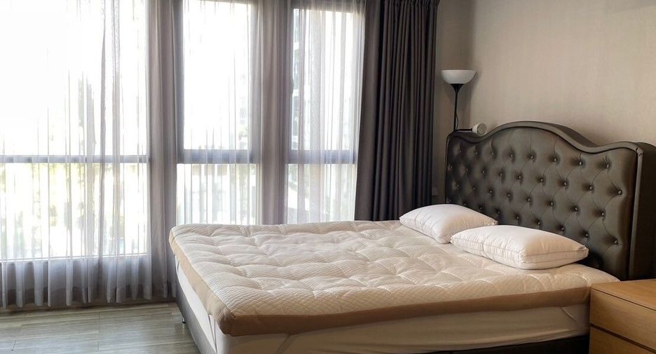 For sale 1 bed condo in Phra Khanong, Bangkok