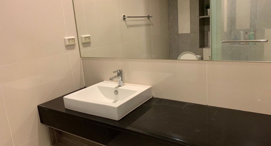 À vendre 1 chambre condo à Lat Phrao, Bangkok