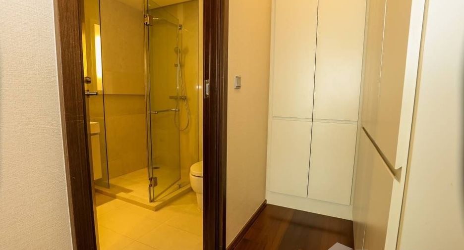 For sale and for rent 2 bedrooms condo in Watthana, Bangkok