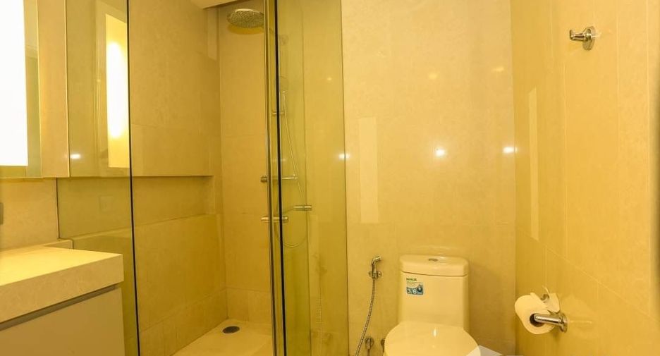For sale and for rent 2 bedrooms condo in Watthana, Bangkok