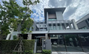 Casa en venta de 5 habitaciones en Saphan Sung, Bangkok