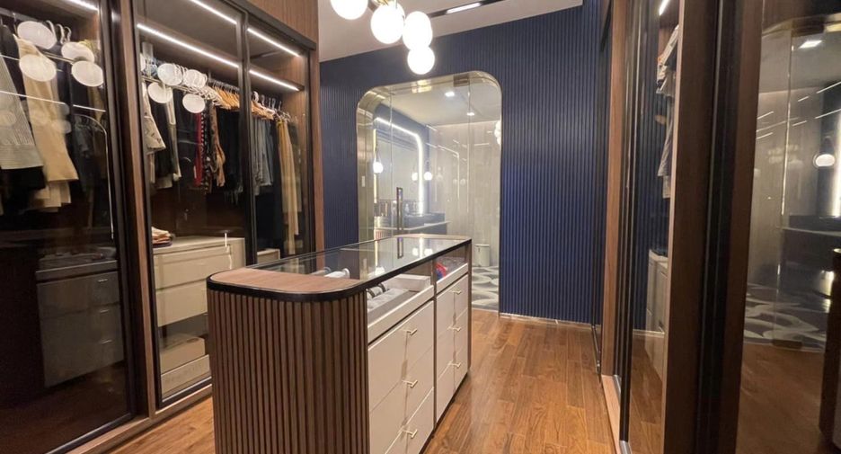 Casa en venta de 5 habitaciones en Saphan Sung, Bangkok