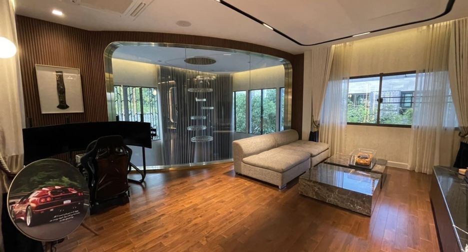 Casa en venta de 5 habitaciones en Saphan Sung, Bangkok