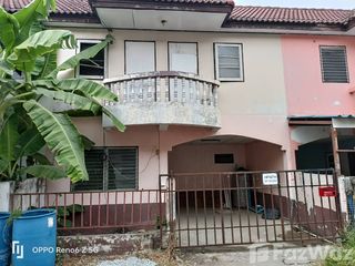 Casa adosada en alquiler de 4 habitaciones en Khlong Luang, Pathum Thani