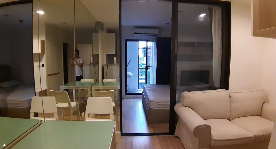 For sale 1 bed condo in Khlong Toei, Bangkok