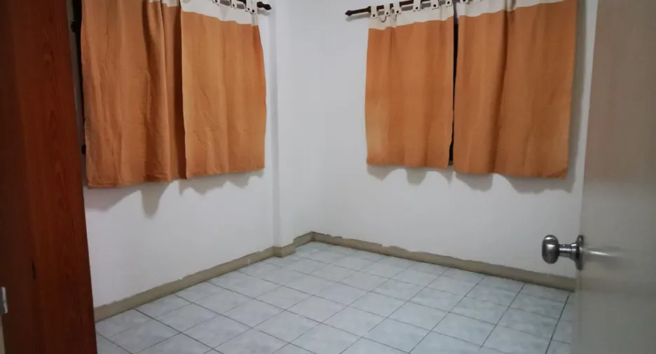 For rent 3 bedrooms townhouse in Lam Luk Ka, Pathum Thani