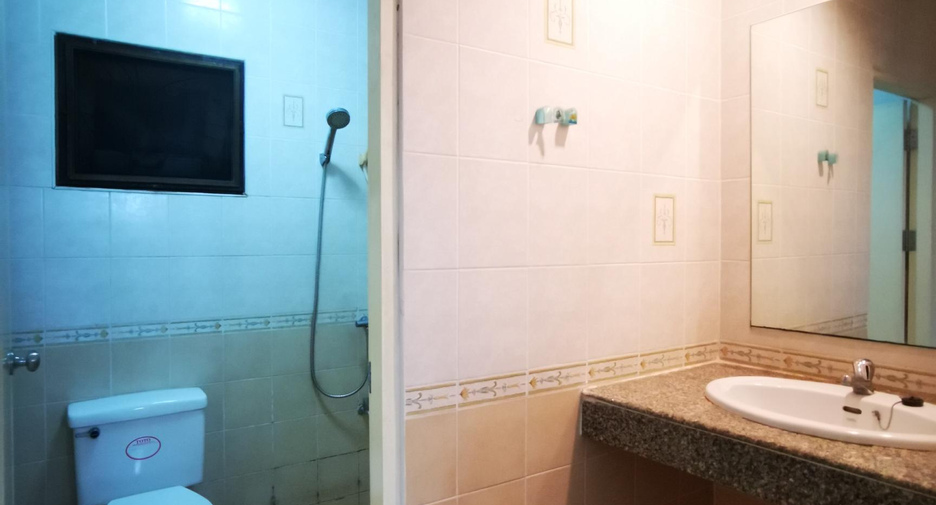 For rent 3 bedrooms townhouse in Lam Luk Ka, Pathum Thani