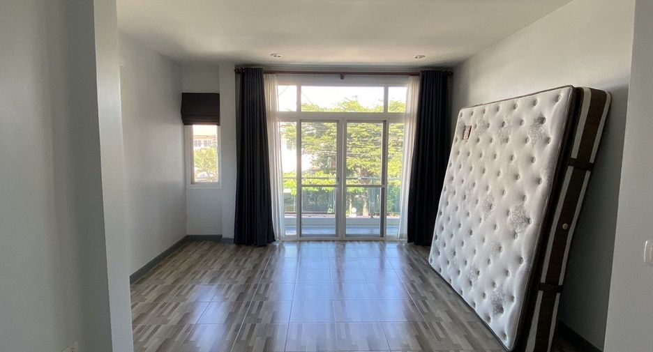Casa en venta de 3 habitaciones en Mueang Maha Sarakham, Maha Sarakham