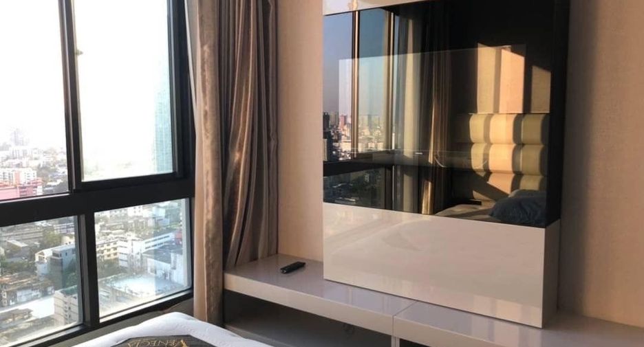 For sale 2 ベッドルーム condo in Phaya Thai, Bangkok