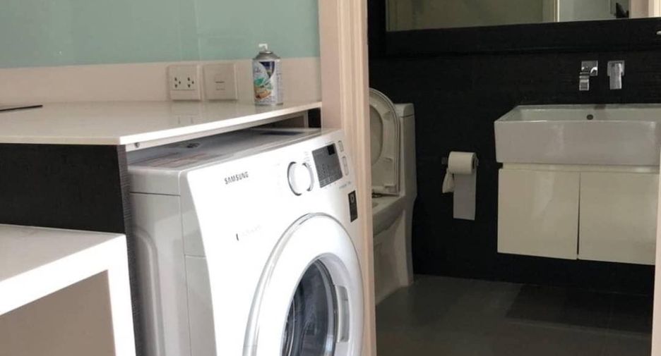 For sale 2 ベッドルーム condo in Phaya Thai, Bangkok