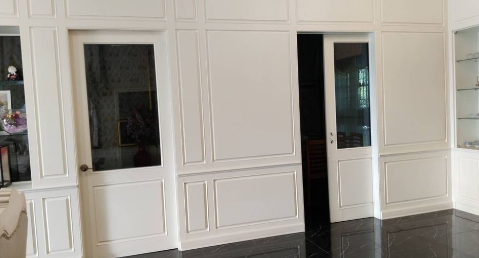 For sale 9 bedrooms house in Sai Noi, Nonthaburi