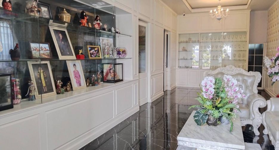 For sale 9 bedrooms house in Sai Noi, Nonthaburi