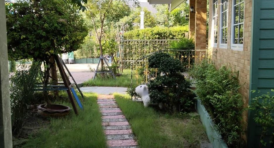 For sale 9 bedrooms house in Sai Noi, Nonthaburi