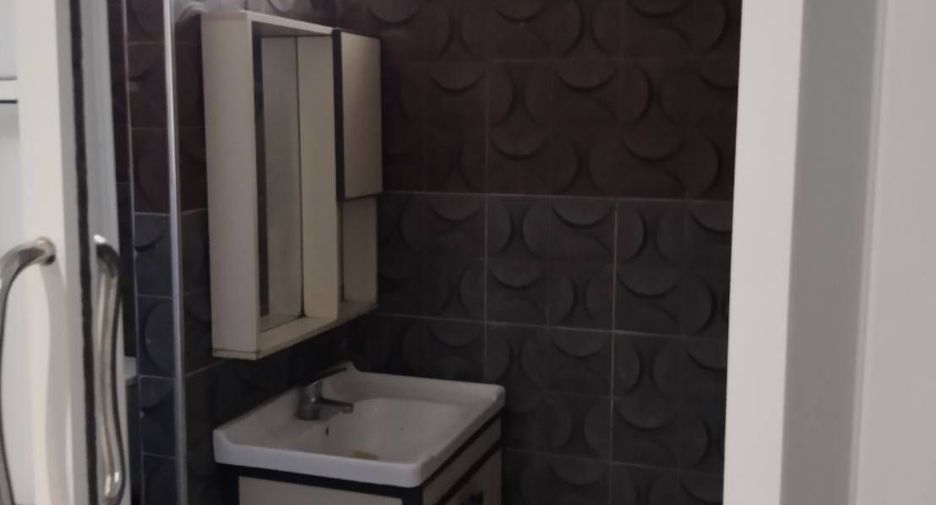 For sale 9 bedrooms house in Sai Noi, Nonthaburi