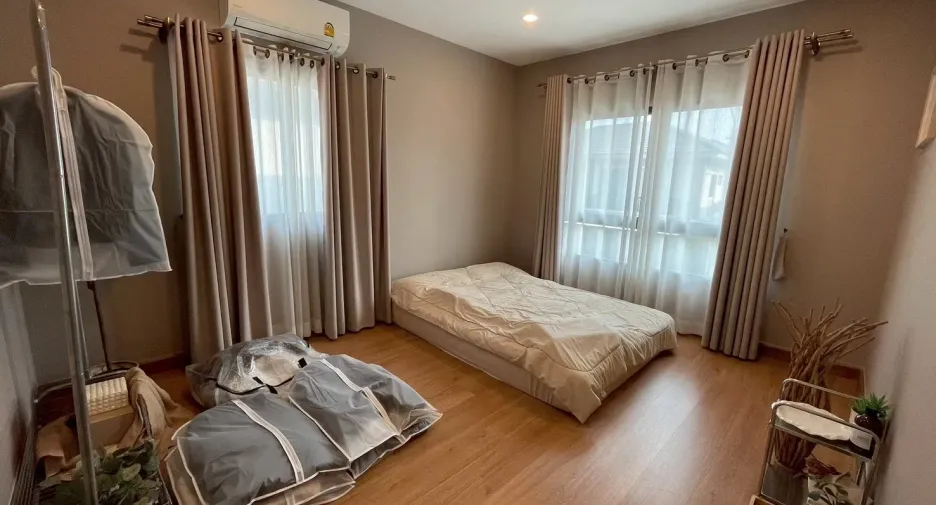 For sale 3 bedrooms house in Prawet, Bangkok