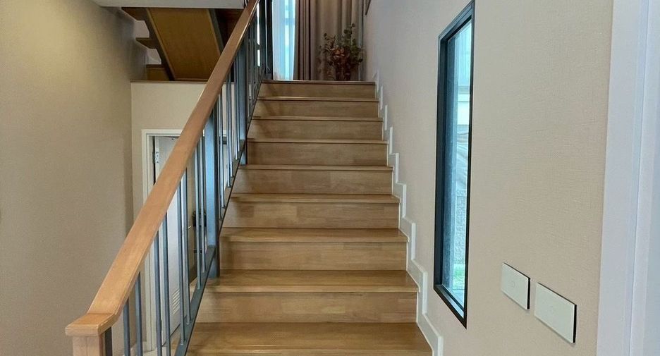 For sale 3 bedrooms house in Prawet, Bangkok