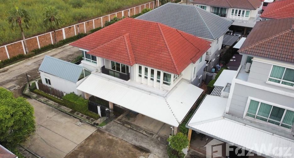 For sale 4 bedrooms house in Khan Na Yao, Bangkok