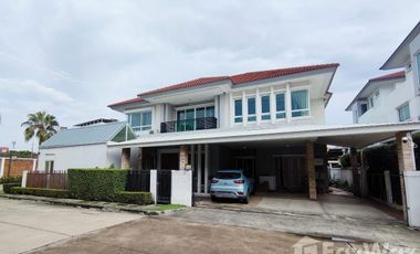 For sale 4 bedrooms house in Khan Na Yao, Bangkok