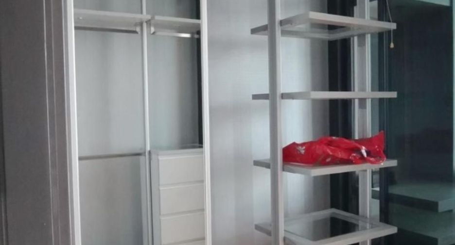 For sale 1 bed condo in Khlong Toei, Bangkok