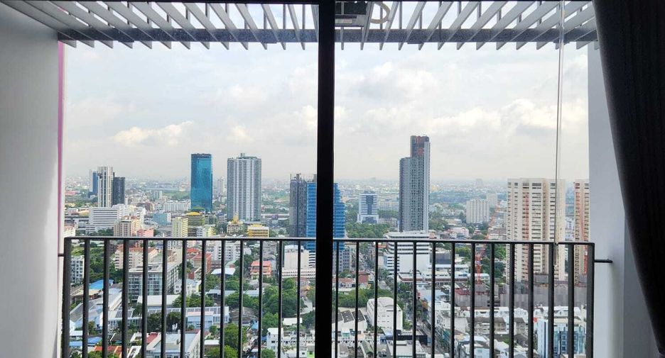 ขาย 2 ห้องนอน คอนโด ใน วัฒนา, กรุงเทพฯ