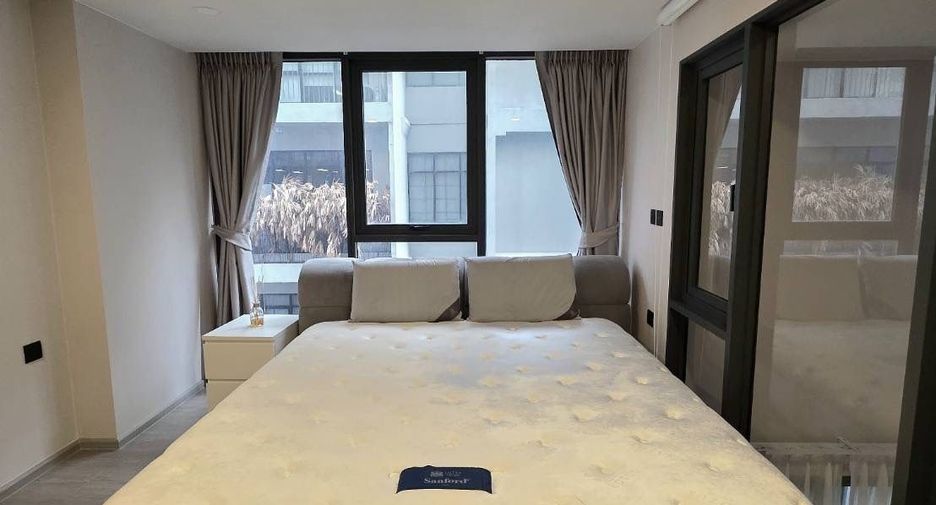 For sale 1 bed condo in Pathum Wan, Bangkok